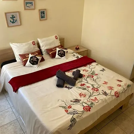 City Comfortable Apartment Larnaca Exterior photo