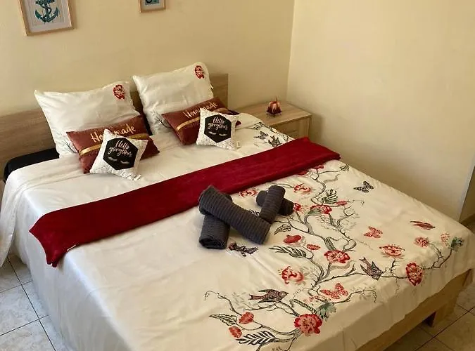 City Comfortable Apartment